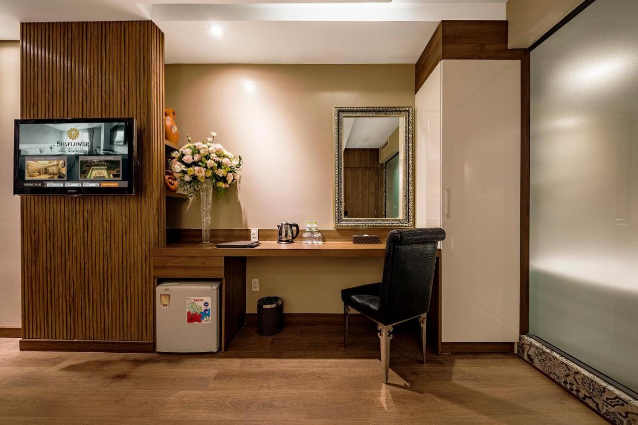 Sunflower Luxury Hotel Хошимин Екстериор снимка