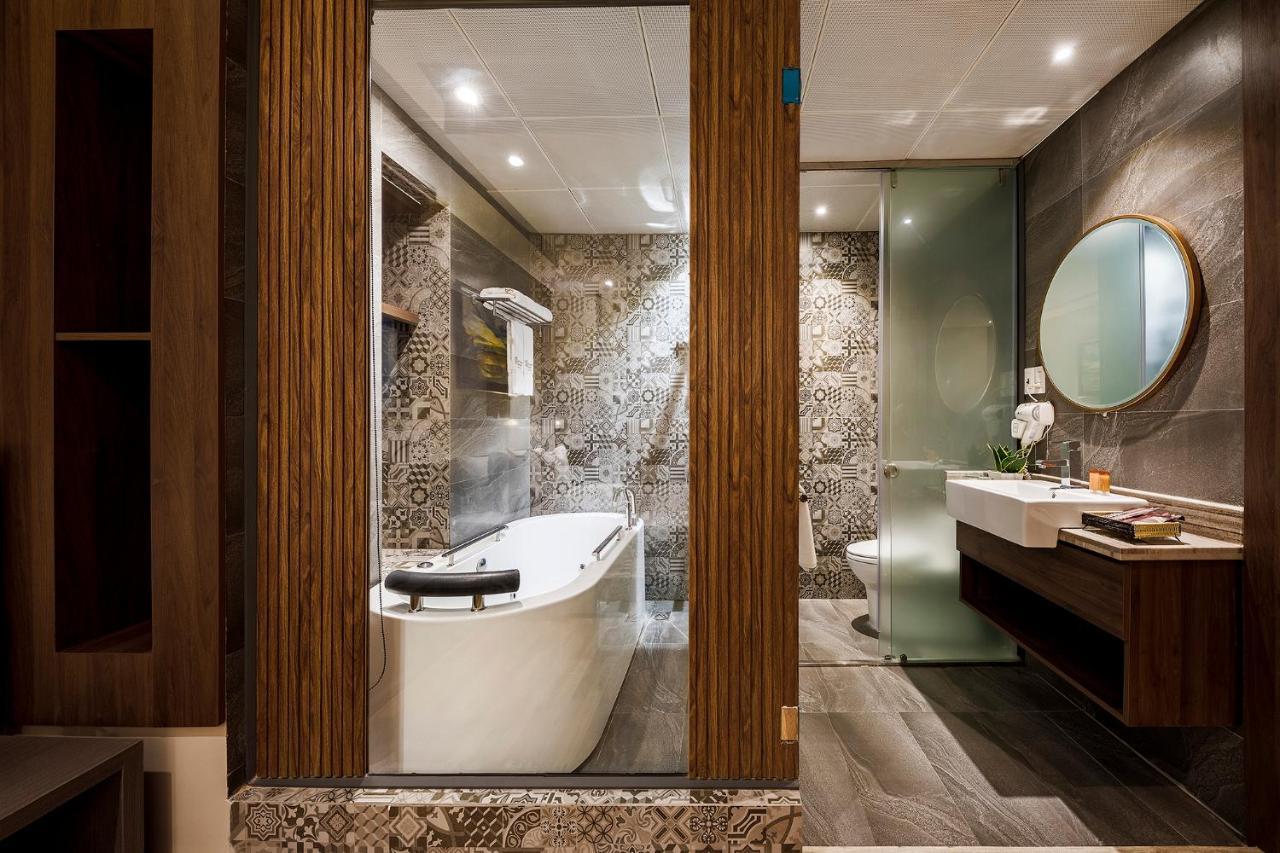 Sunflower Luxury Hotel Хошимин Екстериор снимка
