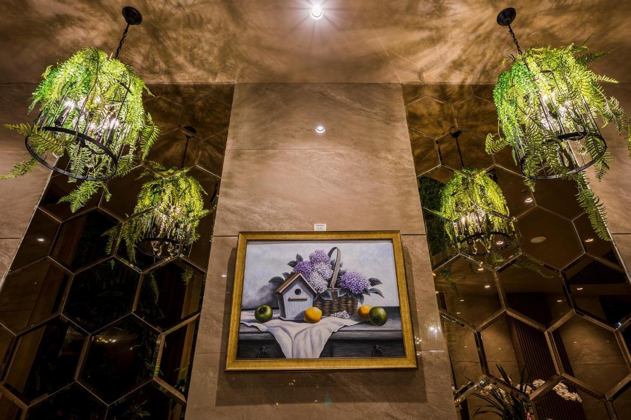Sunflower Luxury Hotel Хошимин Екстериор снимка