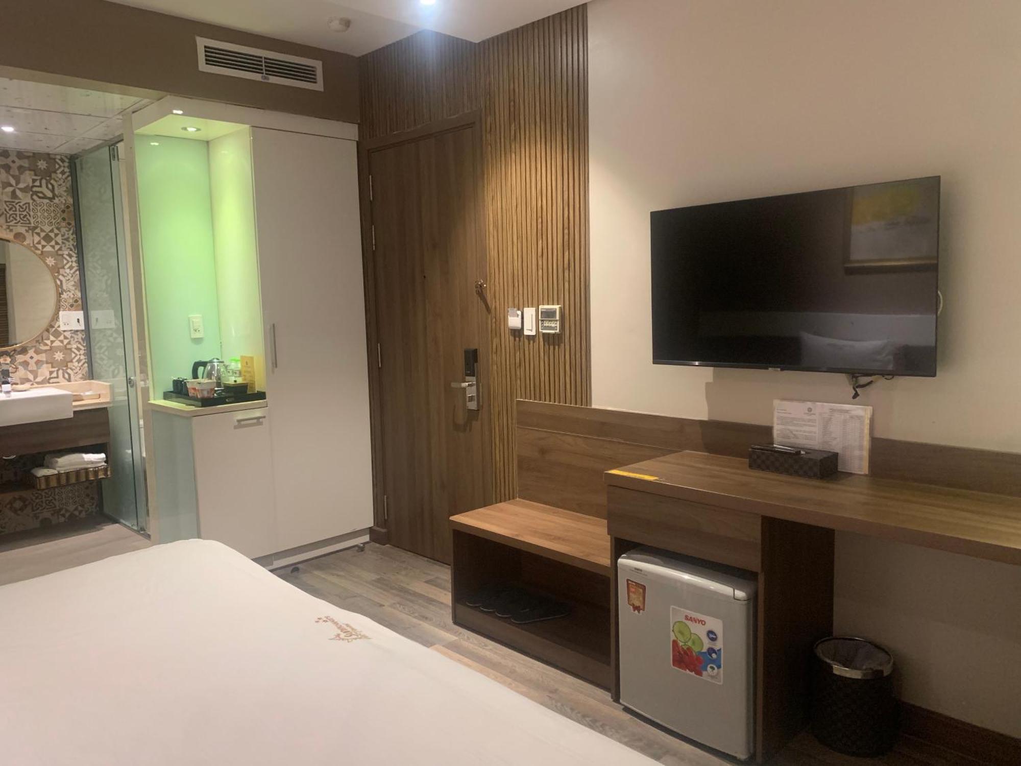 Sunflower Luxury Hotel Хошимин Екстериор снимка