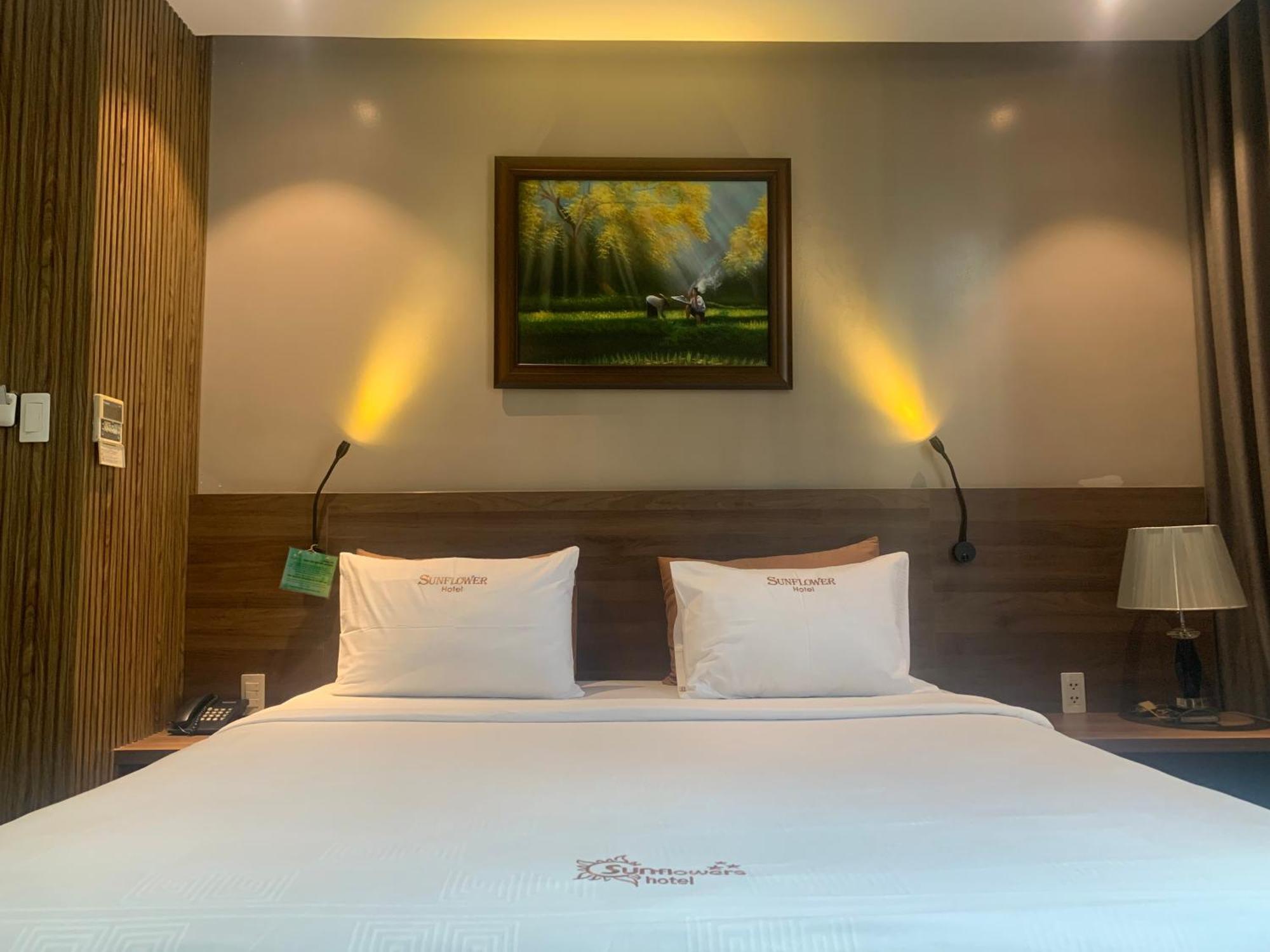 Sunflower Luxury Hotel Хошимин Екстериор снимка
