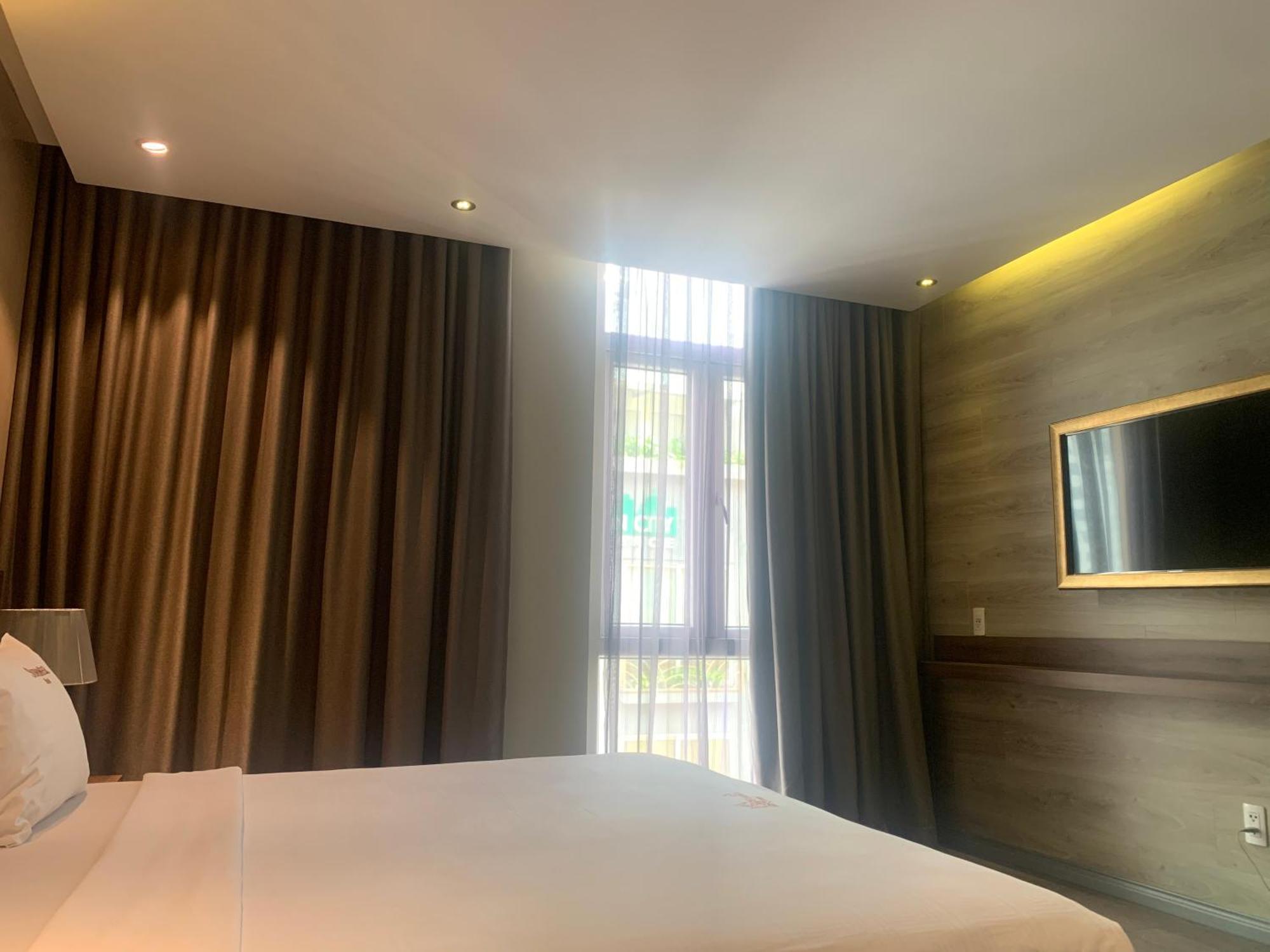 Sunflower Luxury Hotel Хошимин Екстериор снимка
